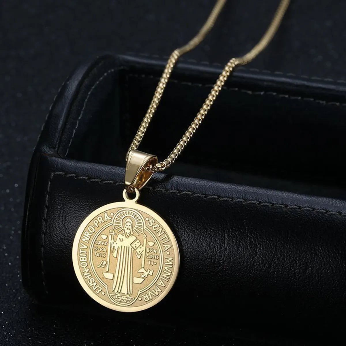 Wholesale Jewelry Hip-Hop Human Round 304 Stainless Steel Plating Pendant Necklace