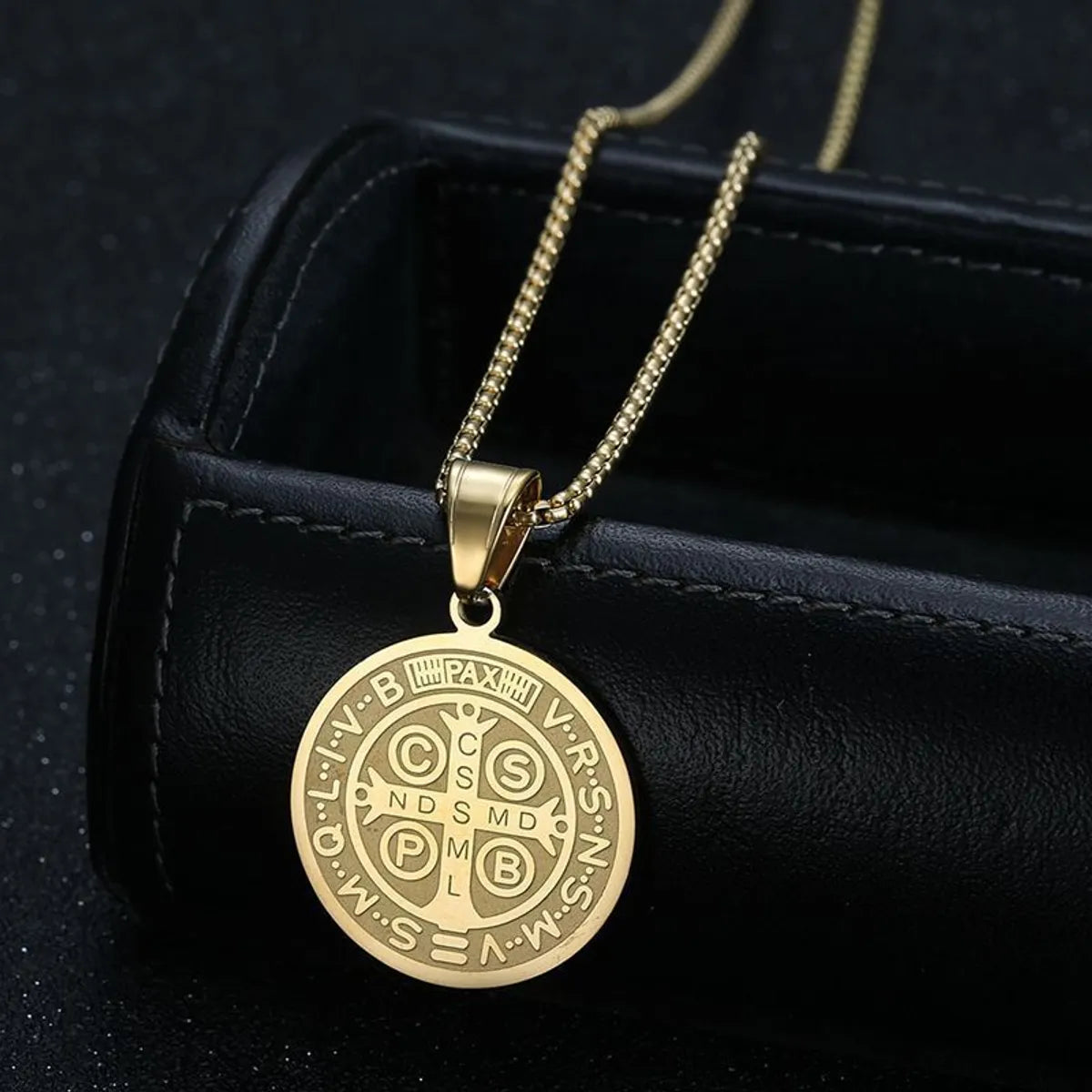 Wholesale Jewelry Hip-Hop Human Round 304 Stainless Steel Plating Pendant Necklace