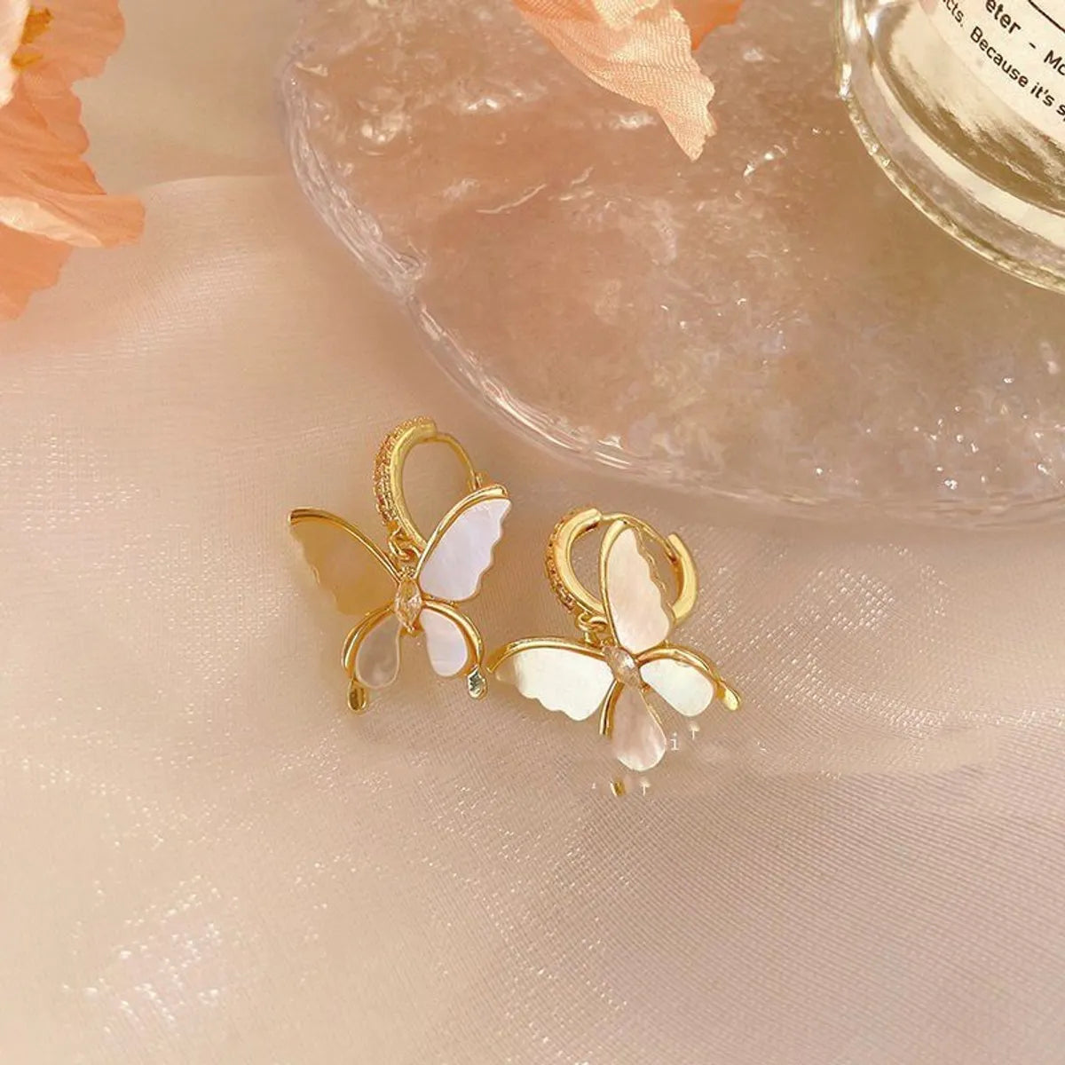 Wholesale Jewelry Ig Style Butterfly Alloy Rhinestones Shell Plating Inlay Drop Earrings