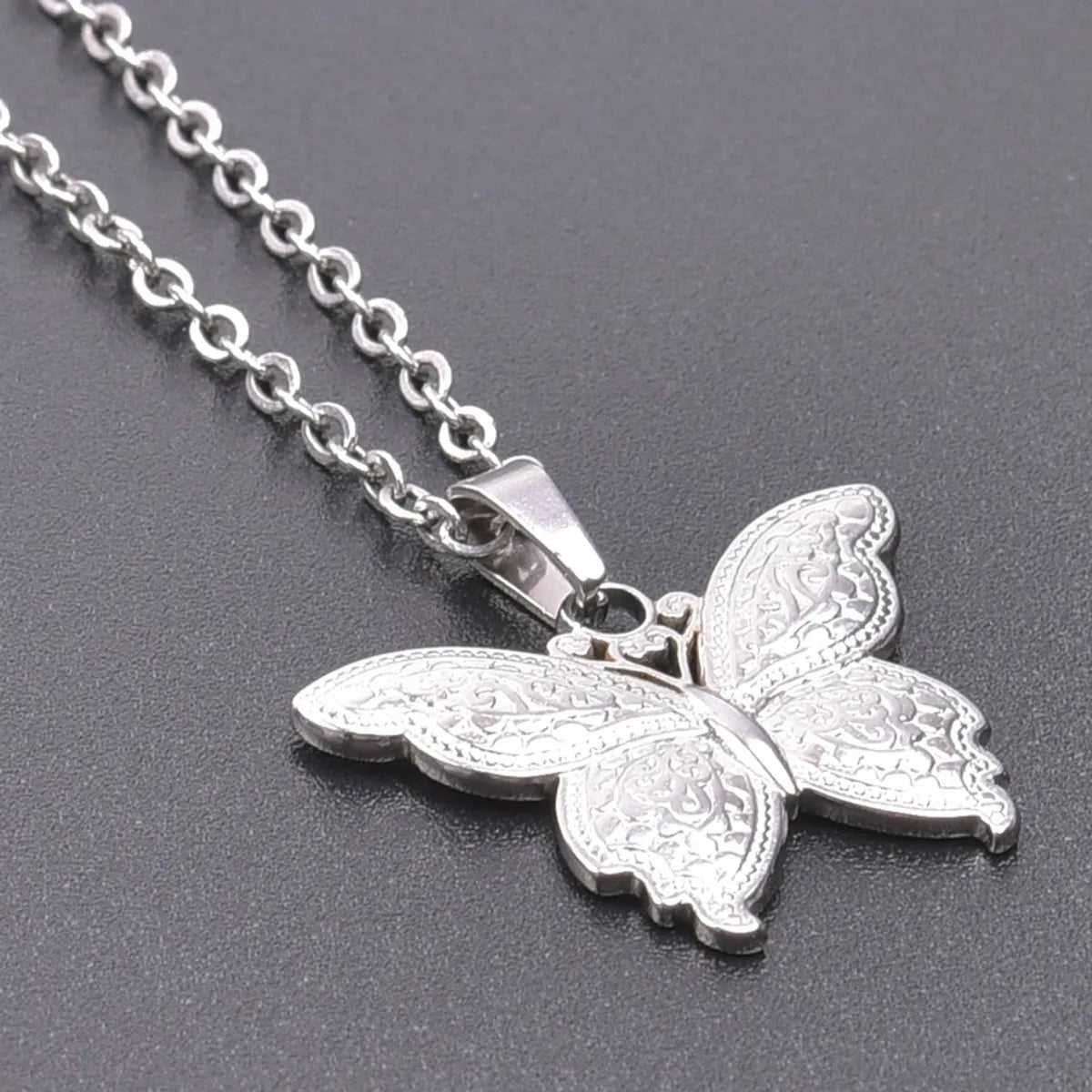 Wholesale Jewelry IG Style Sweet Butterfly 304 Stainless Steel 18K Gold Plated Pendant Necklace Necklace Pendant