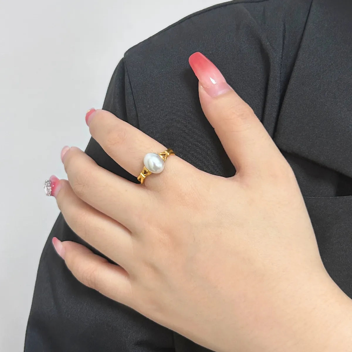 Wholesale Jewelry Japanese Style Sweet Commute Round 304 Stainless Steel Glass Pearl 18K Gold Plated Inlay Rings