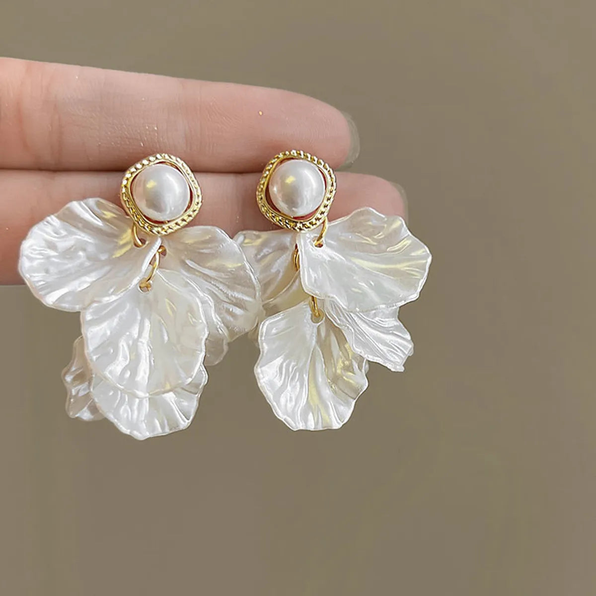 Wholesale Jewelry Lady Flower Artificial Pearl Alloy Drop Earrings