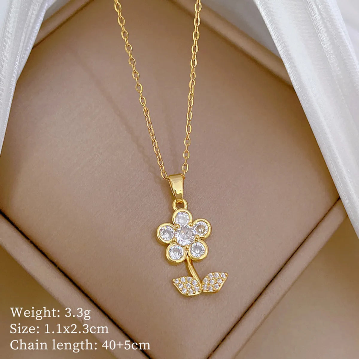 Wholesale Jewelry Modern Style Classic Style Flower Titanium Steel Copper Zircon Gold Plated Inlay Pendant Necklace