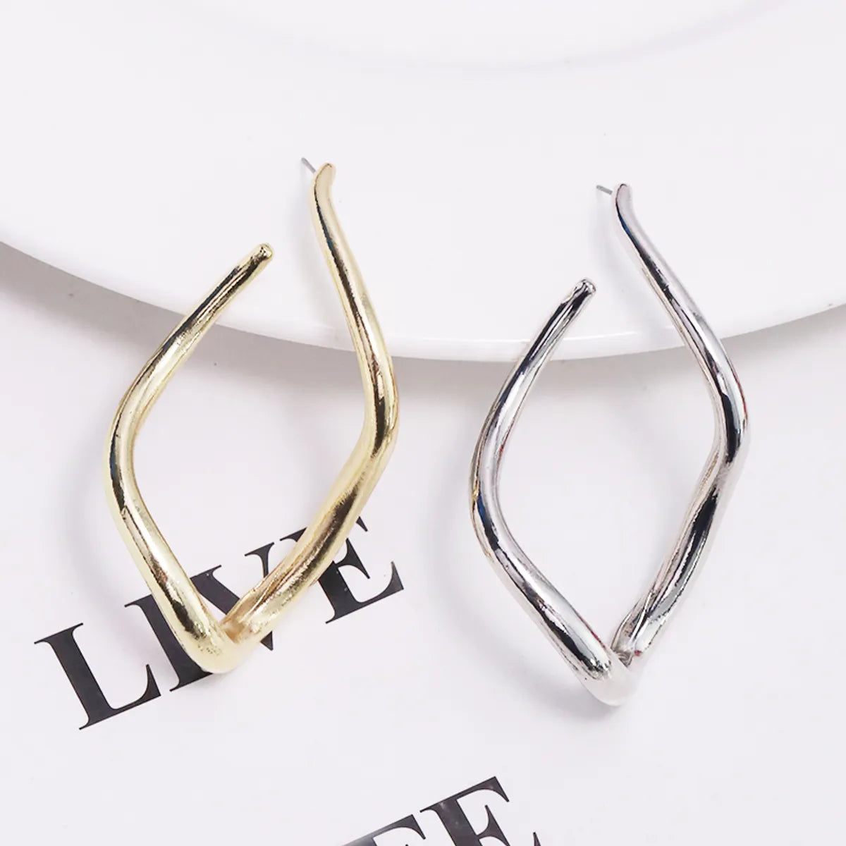 Wholesale Jewelry Modern Style Simple Style Rhombus Alloy Gold Plated Silver Plated Plating Ear Studs