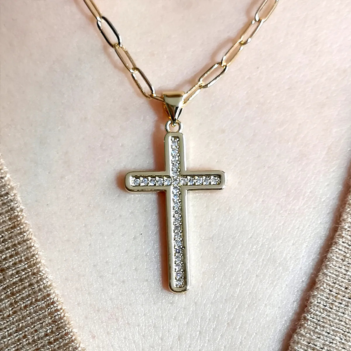 Wholesale Jewelry Punk Cross Metal Zircon Gold Plated Pendant Necklace