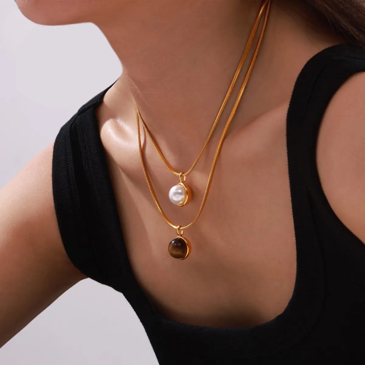 Wholesale Jewelry Retro Classic Style Round 304 Stainless Steel Artificial Pearls Tiger Eye 18K Gold Plated Plating Inlay Pendant Necklace