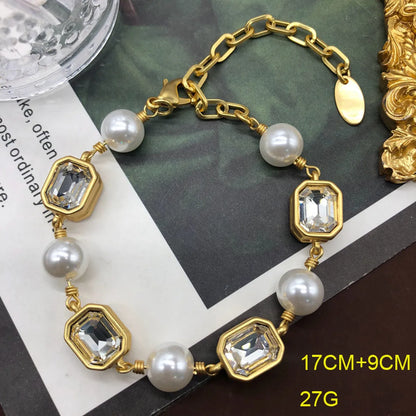 Wholesale Jewelry Retro Geometric Alloy Zircon Plating Inlay Bracelets Necklace