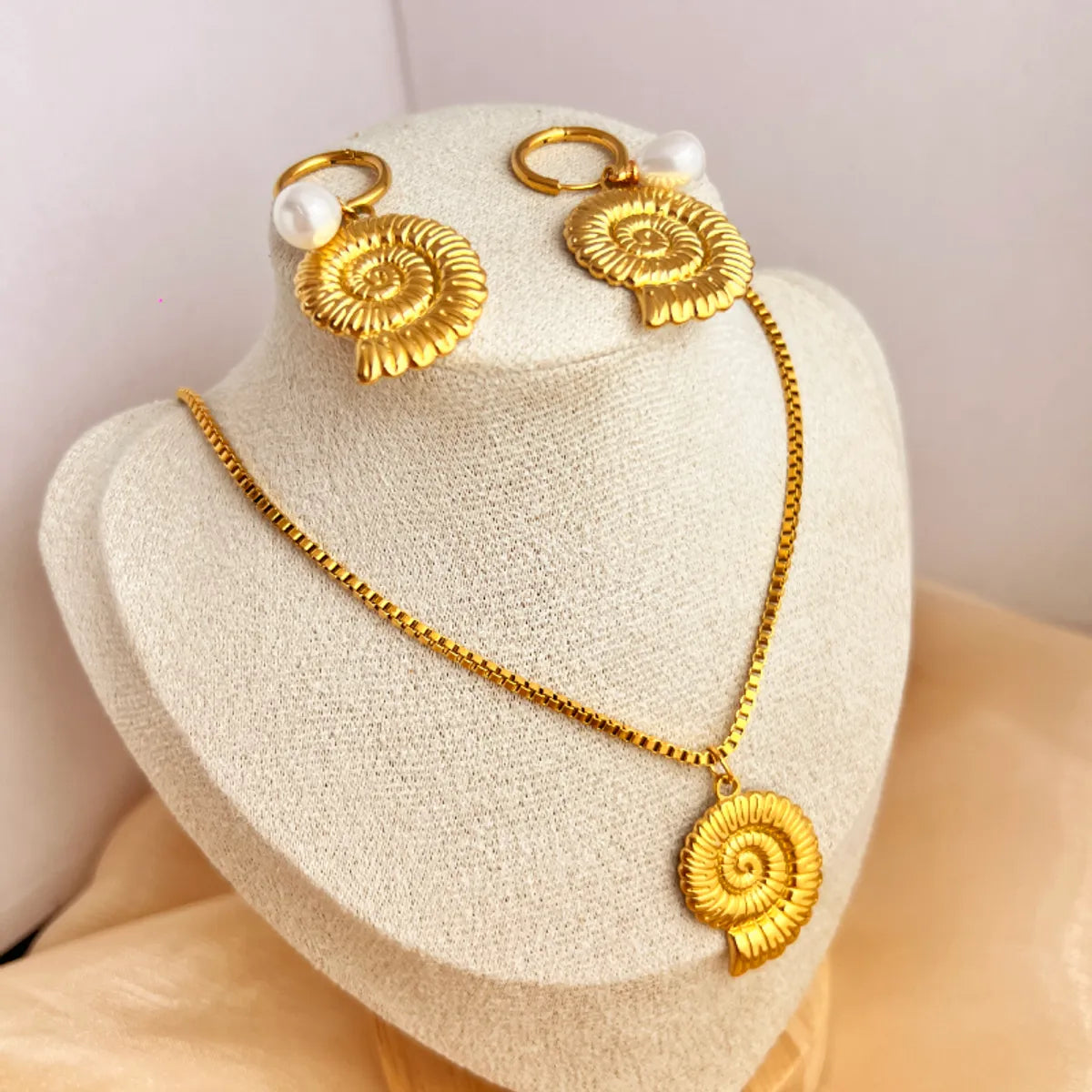 Wholesale Jewelry Retro Shell 201 Stainless Steel Gold Plated Plating Jewelry Set