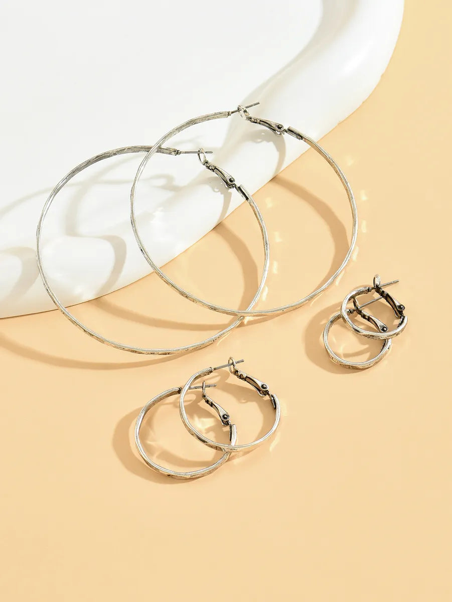 Wholesale Jewelry Retro Streetwear Solid Color Ferroalloy Hoop Earrings