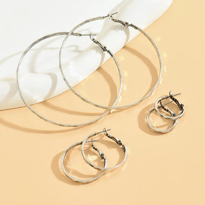 Wholesale Jewelry Retro Streetwear Solid Color Ferroalloy Hoop Earrings