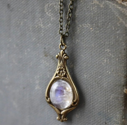 Wholesale Jewelry Retro Water Droplets Alloy Moonstone Pendant Necklace