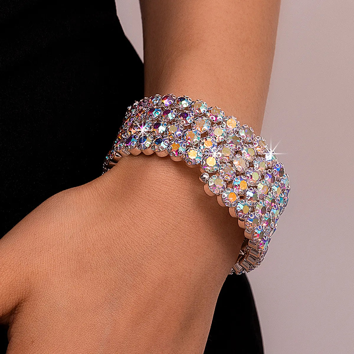 Simple Style Artificial Gemstones Artificial Pearl Layered Inlay Rhinestones Pearl Women'S Wristband