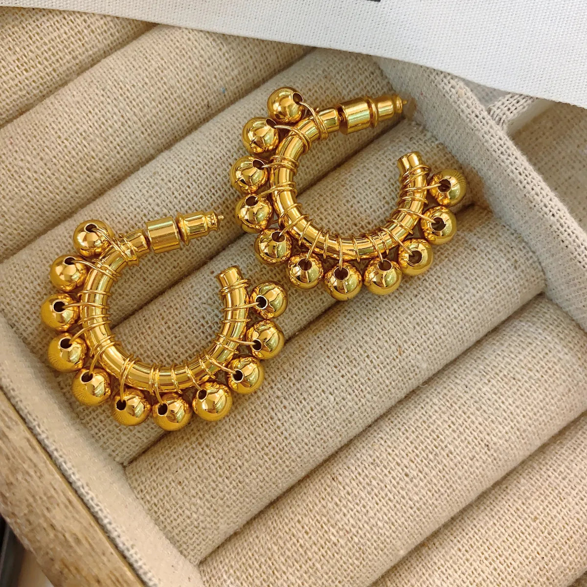 1 Pair Simple Style C Shape Plating Alloy 18k Gold Plated Ear Studs