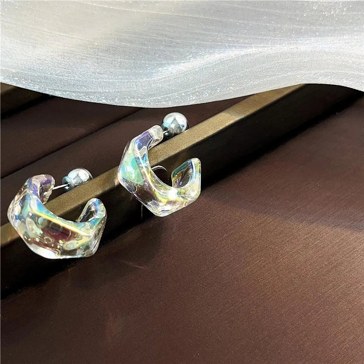 1 Pair Simple Style C Shape Polishing Transparent Arylic Resin Ear Studs