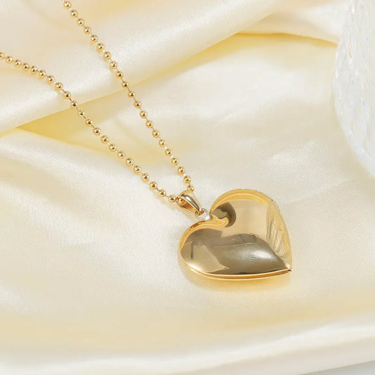 Wholesale Jewelry Simple Style Classic Style Commute Heart Shape 304 Stainless Steel 18K Gold Plated Pendant Necklace