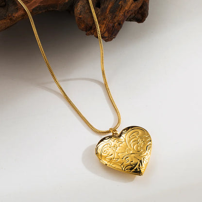 Wholesale Jewelry Simple Style Classic Style Love Heart Shape 304 Stainless Steel 18K Gold Plated Locket Necklace