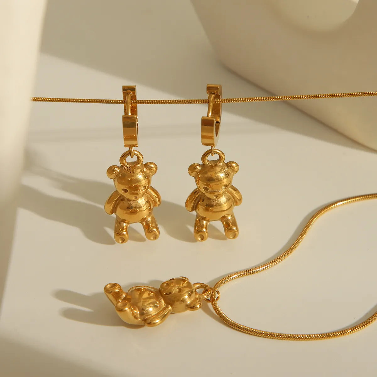 Wholesale Jewelry Simple Style Commute Bear Solid Color 304 Stainless Steel 18K Gold Plated Jewelry Set