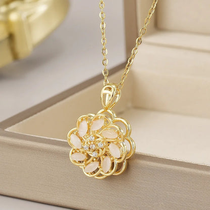 Wholesale Jewelry Simple Style Flower Titanium Steel Irregular Plating Pendant Necklace