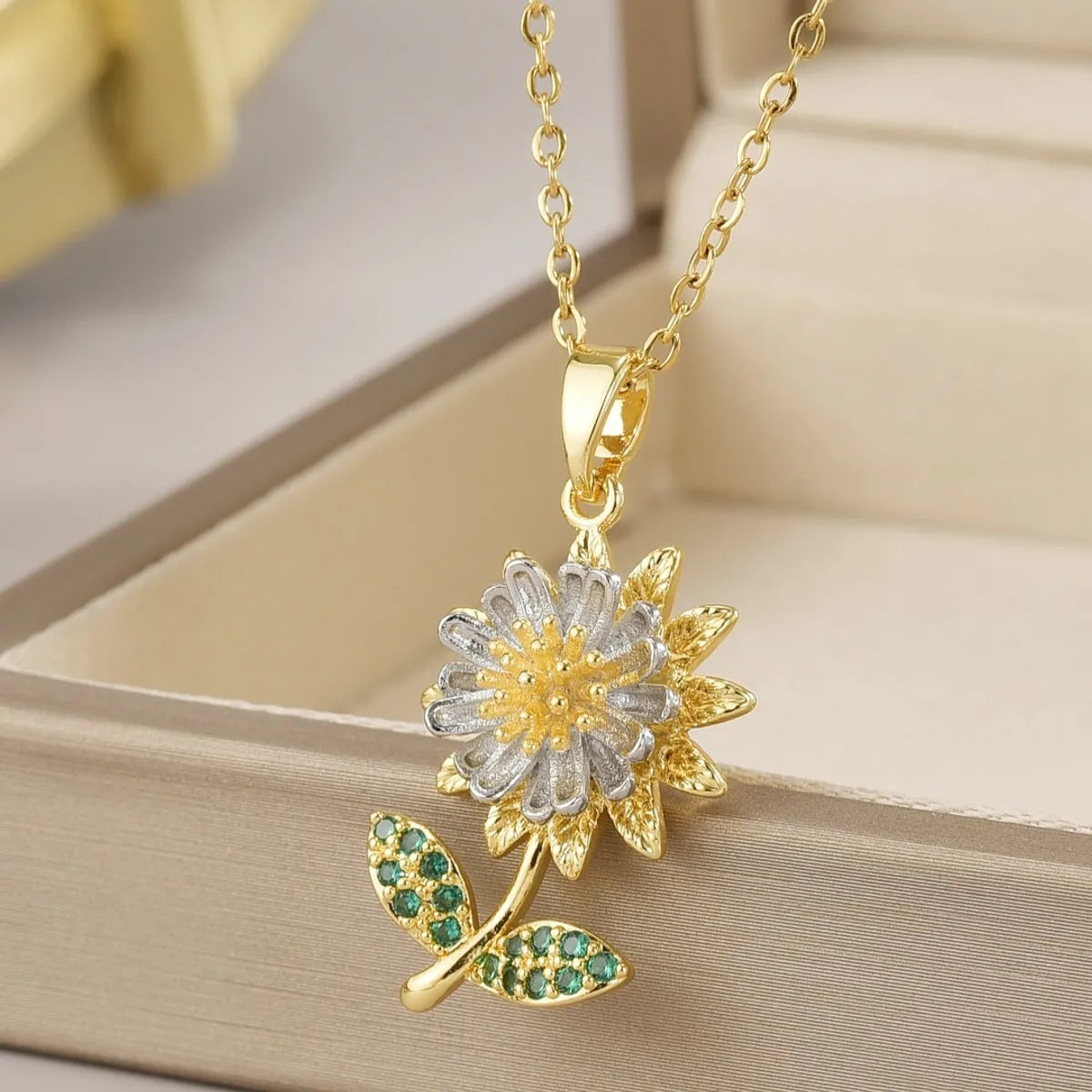 Wholesale Jewelry Simple Style Flower Titanium Steel Irregular Plating Pendant Necklace