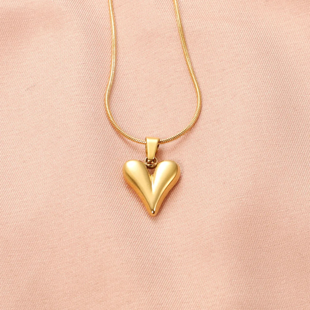 Wholesale Jewelry Simple Style Heart Shape 304 Stainless Steel Gold Plated Plating Pendant Necklace