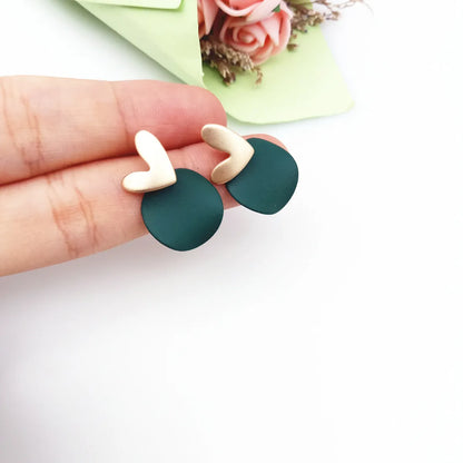 1 Pair Simple Style Heart Shape Stoving Varnish Metal Ear Studs