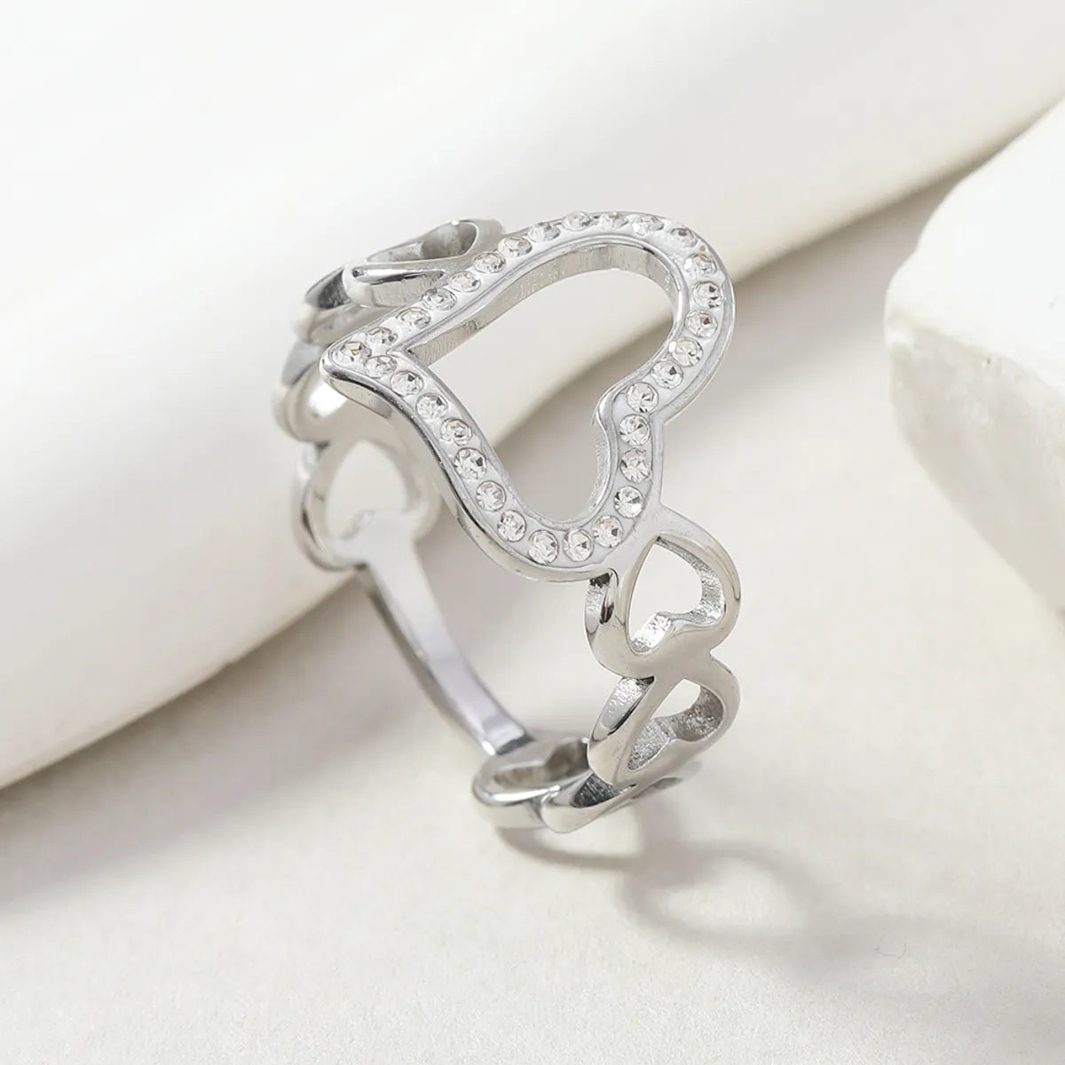 Wholesale Jewelry Simple Style Heart Shape Titanium Steel Rings