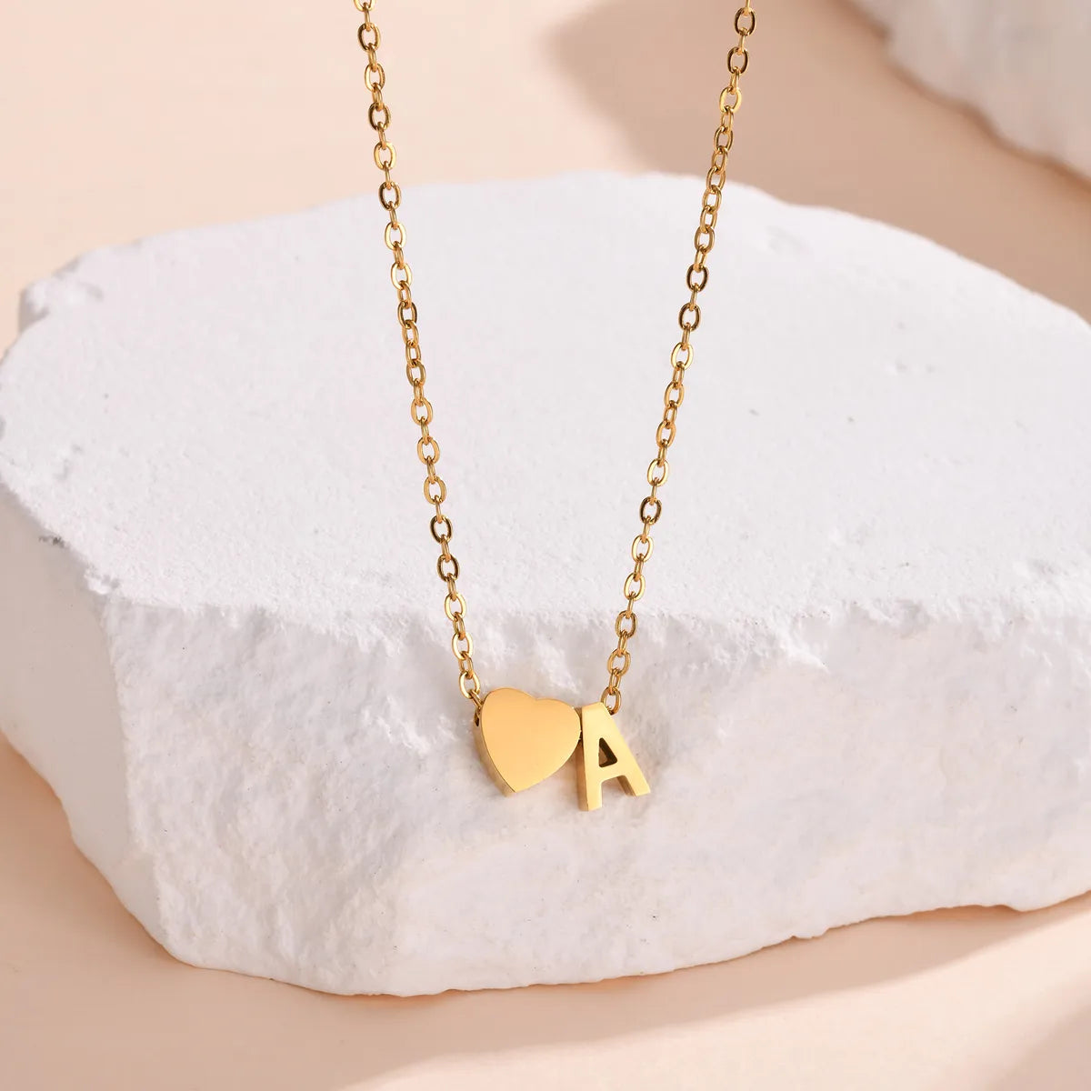 Wholesale Jewelry Simple Style Letter Heart Shape 201 Stainless Steel 18K Gold Plated Polishing Pendant Necklace