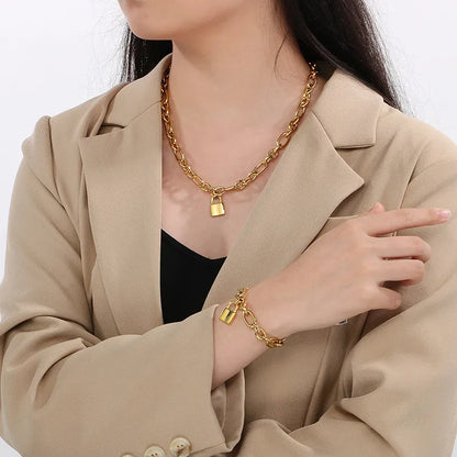 Wholesale Jewelry Simple Style Lock 304 Stainless Steel 18K Gold Plated Bracelets Necklace