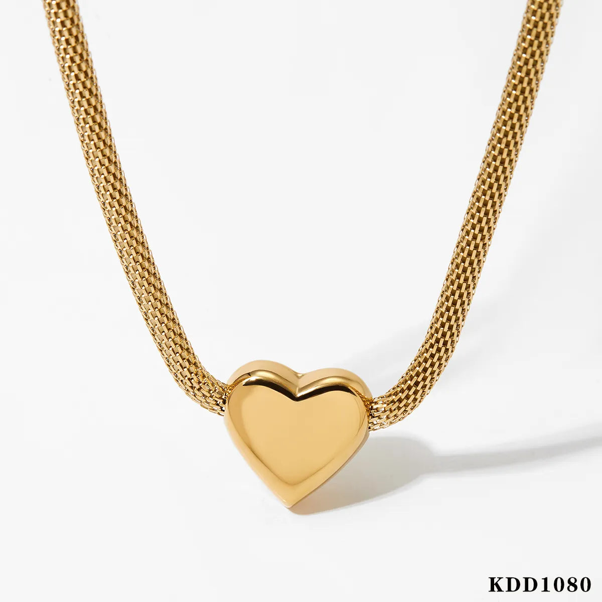 Wholesale Jewelry Simple Style Round Heart Shape 304 Stainless Steel 16K Gold Plated White Gold Plated Gold Plated Pendant Necklace