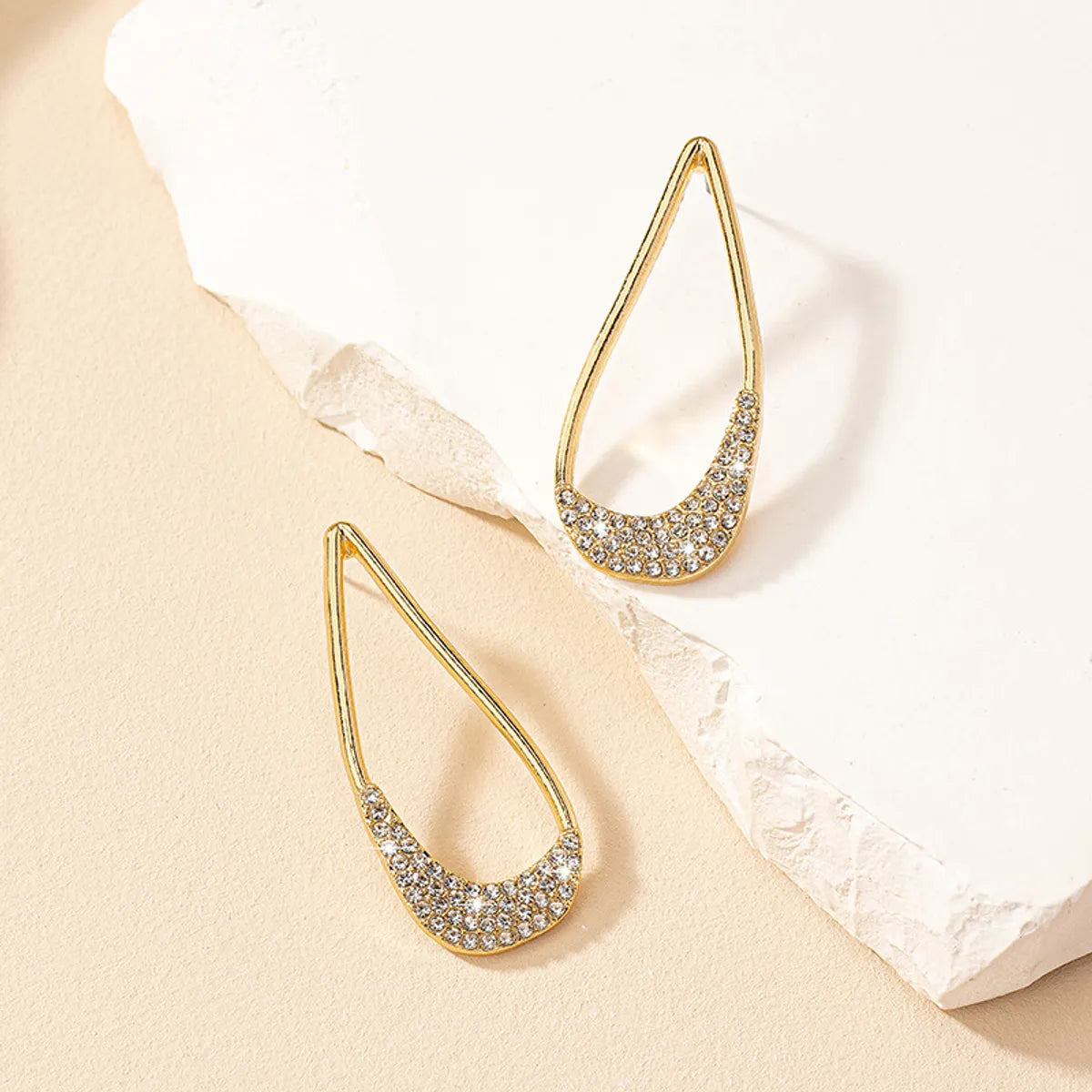 1 Pair Simple Style Solid Color Inlay Alloy Zircon Ear Studs