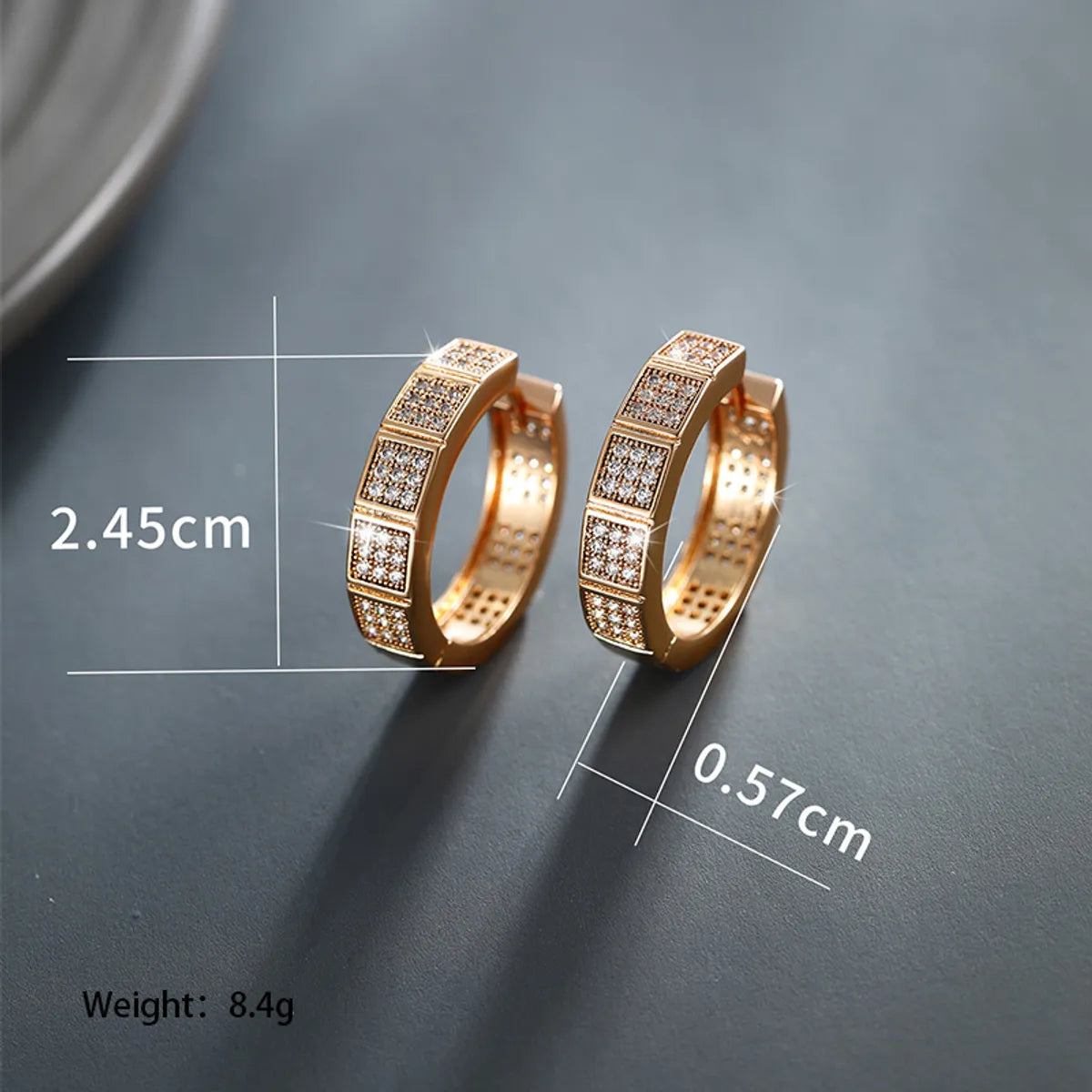 Wholesale Jewelry Xuping Simple Style Solid Color Copper Alloy Artificial Gemstones 18k Gold Plated Plating Inlay Earrings