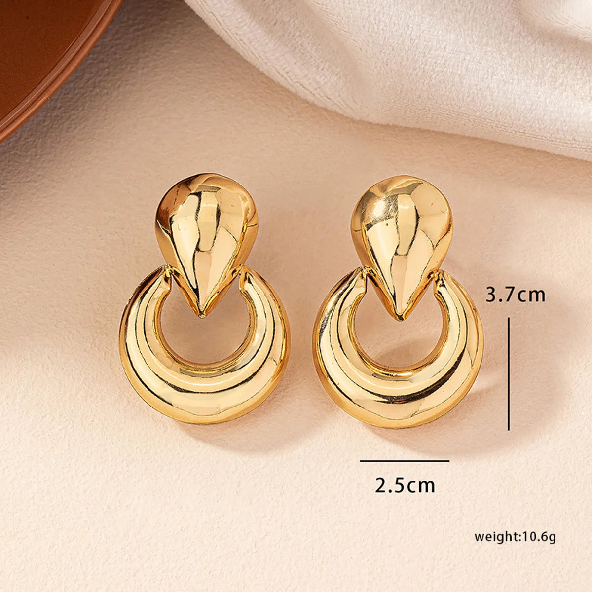 1 Pair Simple Style Solid Color Plating Hollow Out Alloy Ear Studs