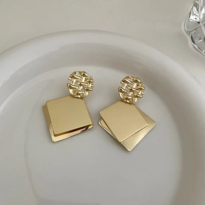 1 Pair Simple Style Solid Color Plating Metal Ear Studs