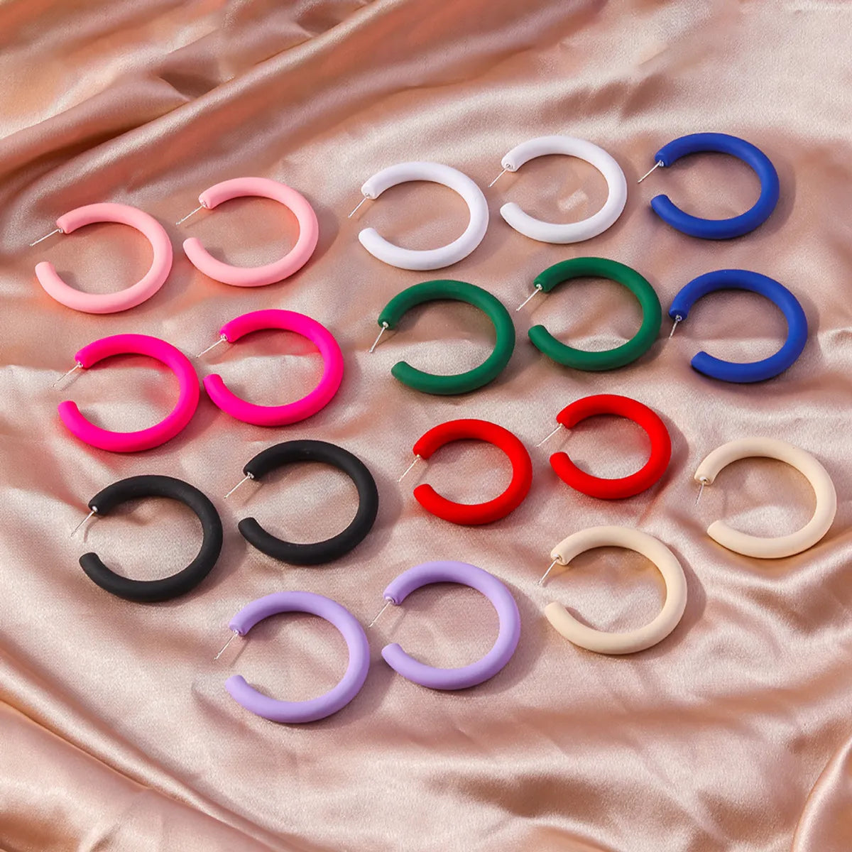 Wholesale Jewelry Simple Style Solid Color Plastic Ear Studs