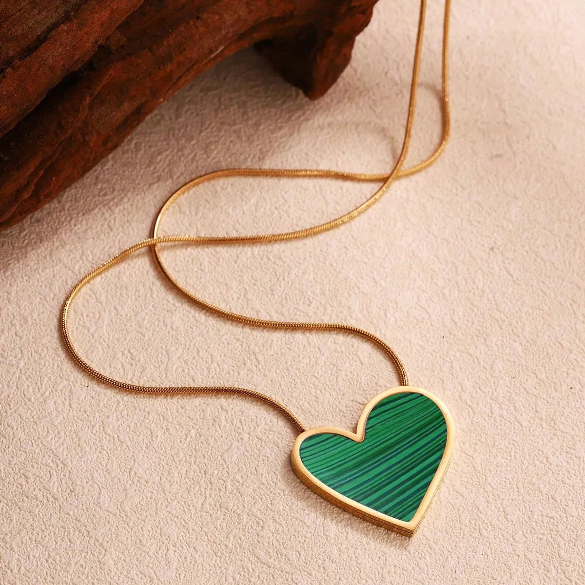 Wholesale Jewelry Simple Style Streetwear Heart Shape 304 Stainless Steel Acrylic 18K Gold Plated Inlay Necklace