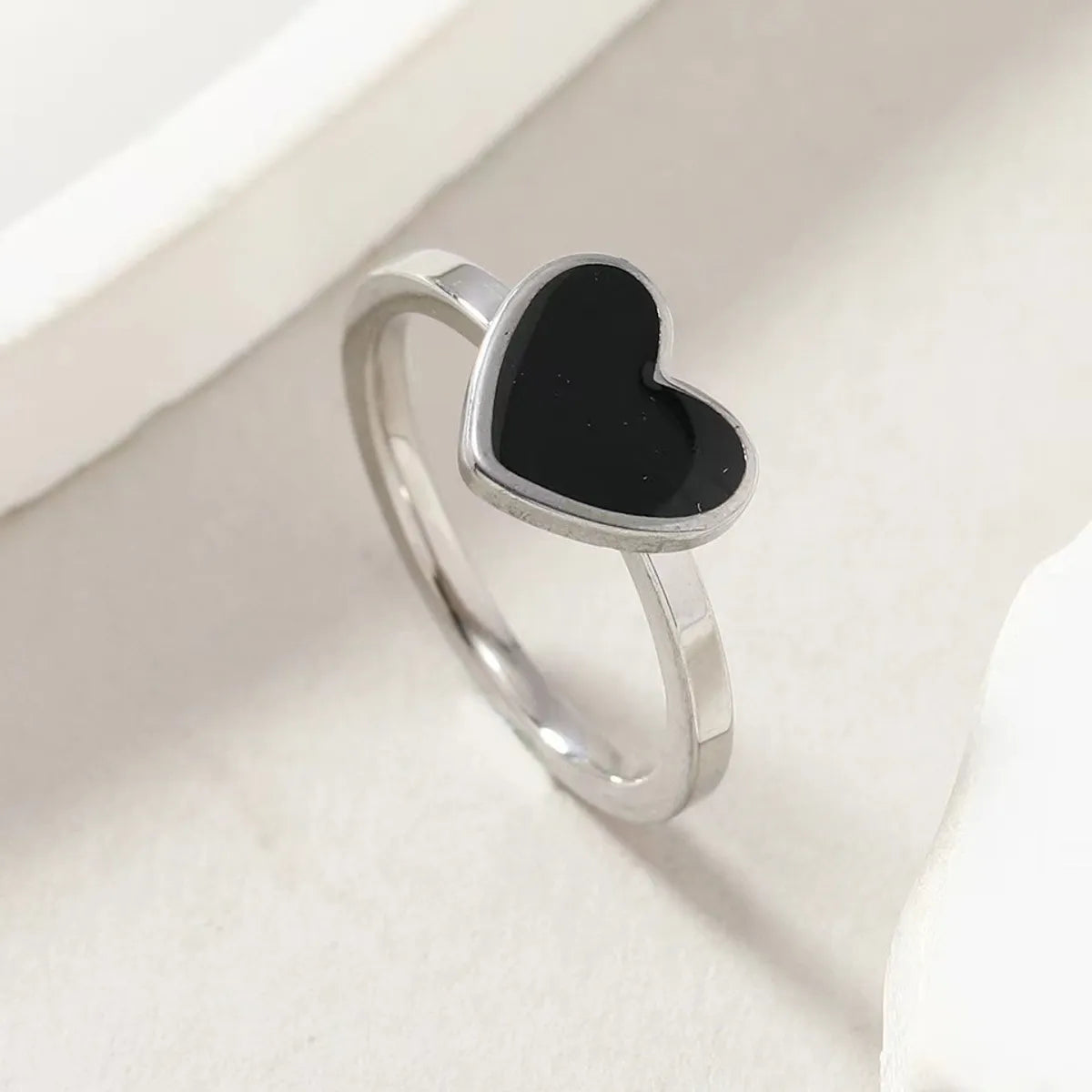 Wholesale Jewelry Sweet Simple Style Heart Shape Titanium Steel Plating Rings