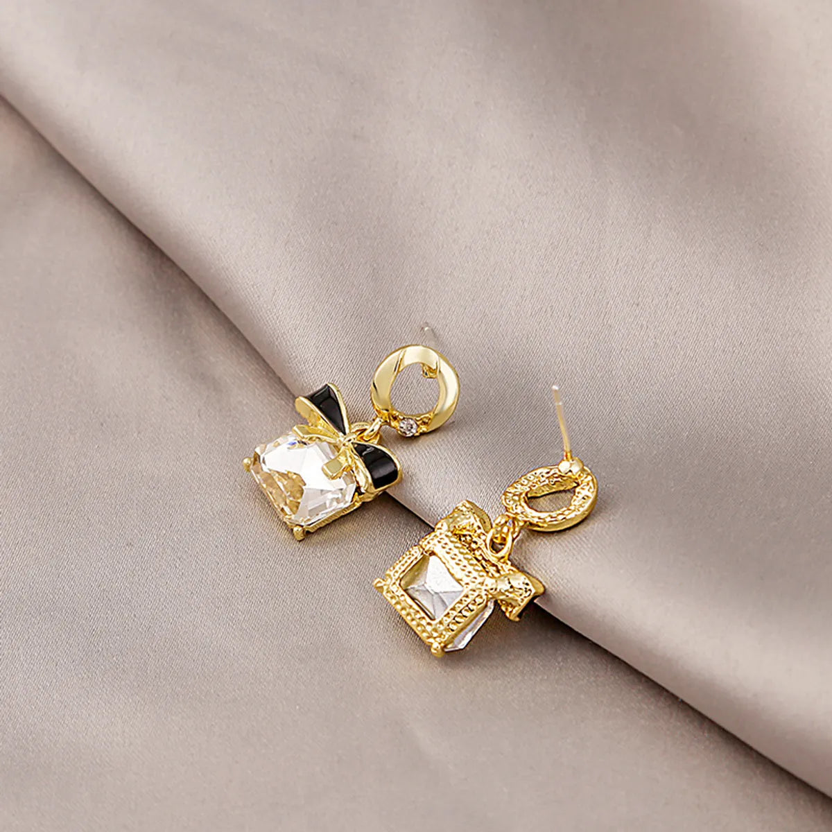 Wholesale Jewelry Sweet Square Bow Knot Alloy Rhinestones Inlay Drop Earrings