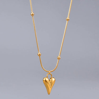 Heart Titanium Steel Inlaid Shell Inlaid Gold Necklace