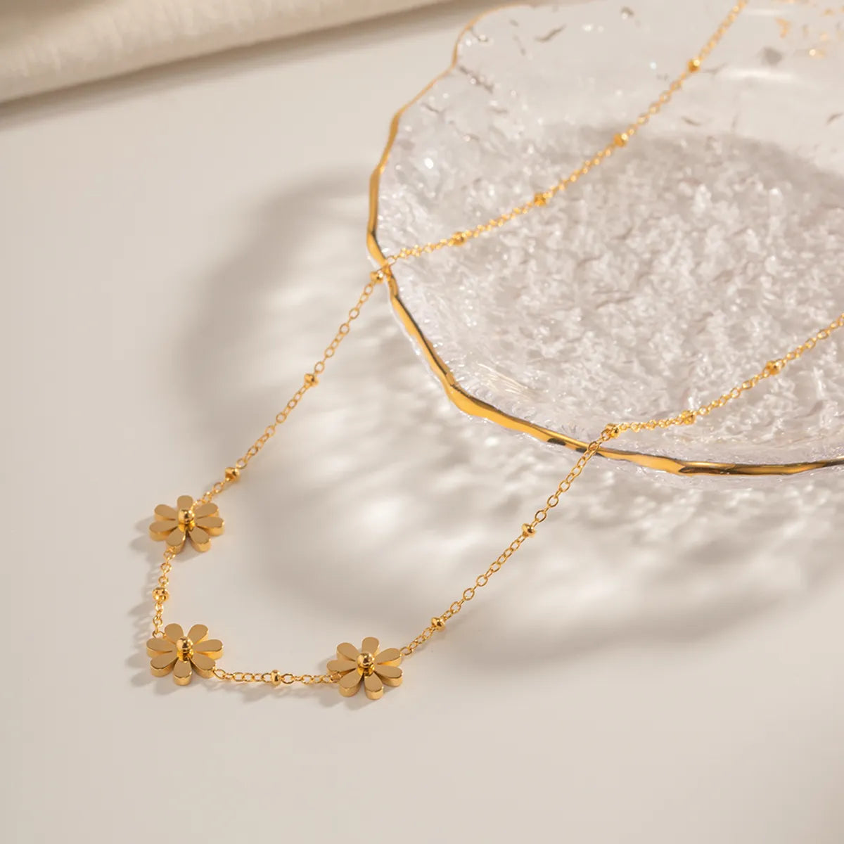 Wholesale Jewelry Vacation Simple Style Flower 304 Stainless Steel Rhinestones 18K Gold Plated Plating Inlay Necklace