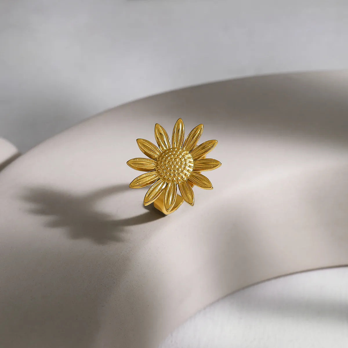 Wholesale Jewelry Vacation Simple Style Sunflower Flower 304 Stainless Steel 18K Gold Plated Plating Open Rings