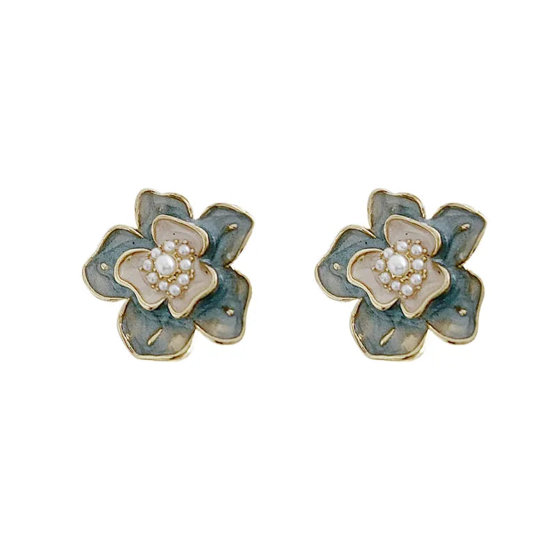 Wholesale Jewelry Vintage Style Flower Alloy Gold Plated Plating Ear Studs