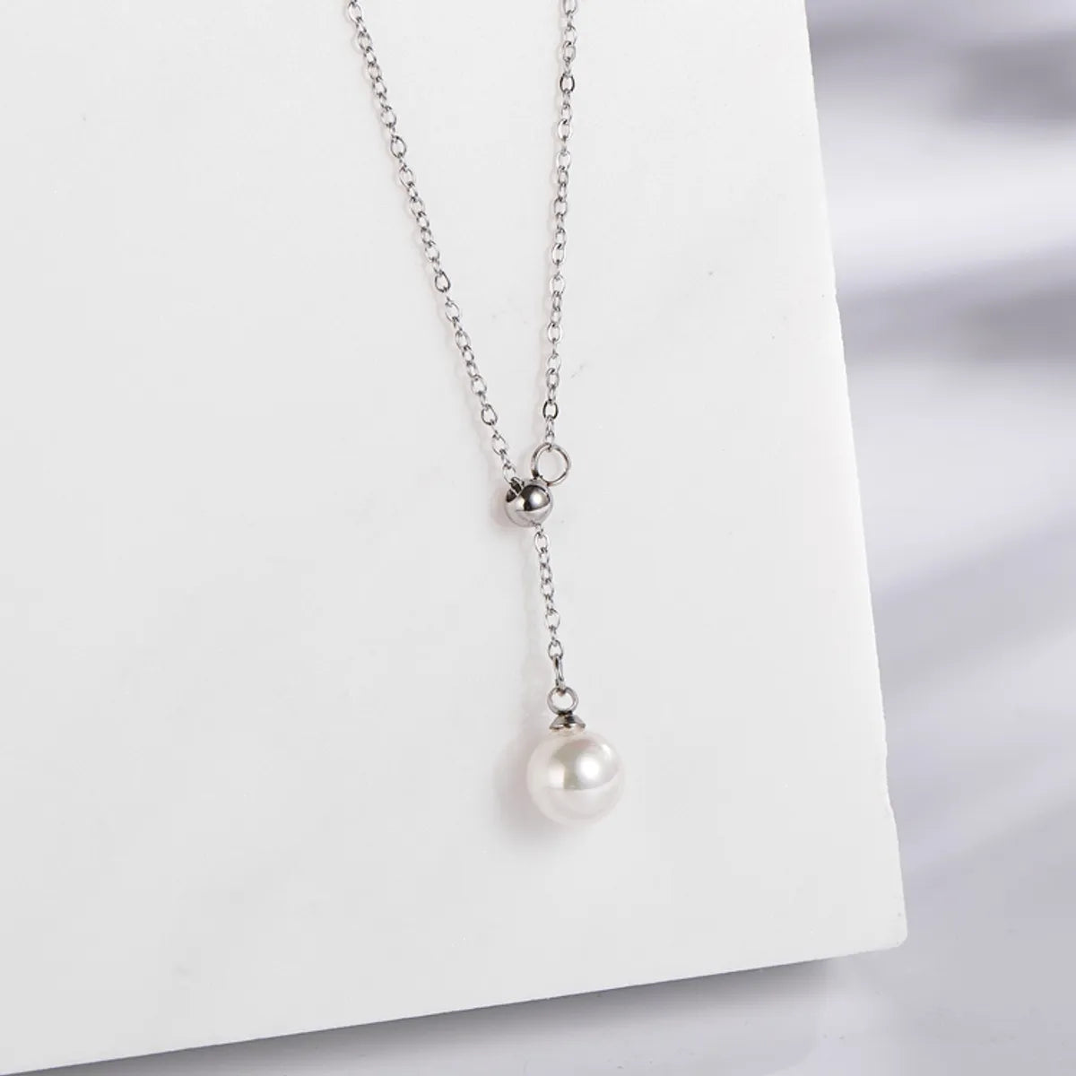 Wholesale Jewelry Vintage Style Simple Style Classic Style Round 304 Stainless Steel Pearl Gold Plated Inlay Pendant Necklace