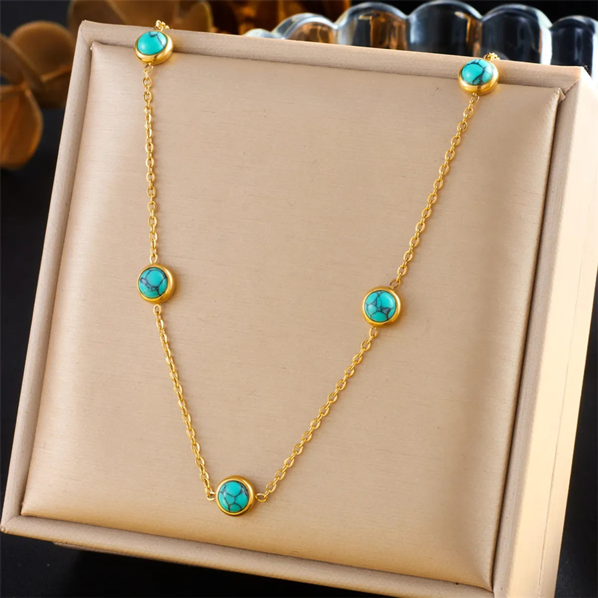 Wholesale Jewelry Vintage Style Simple Style Round 304 Stainless Steel Turquoise 18K Gold Plated Inlay Jewelry Set