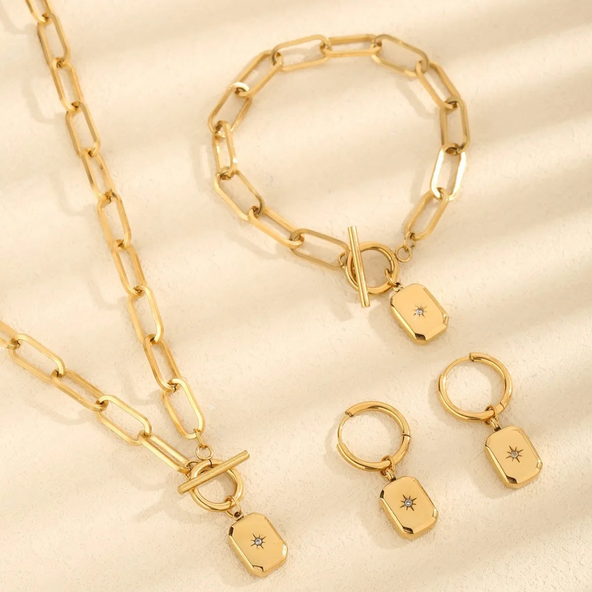 Wholesale Jewelry Vintage Style Simple Style Solid Color Eight-Pointed Stars 304 Stainless Steel 18K Gold Plated Jewelry Set