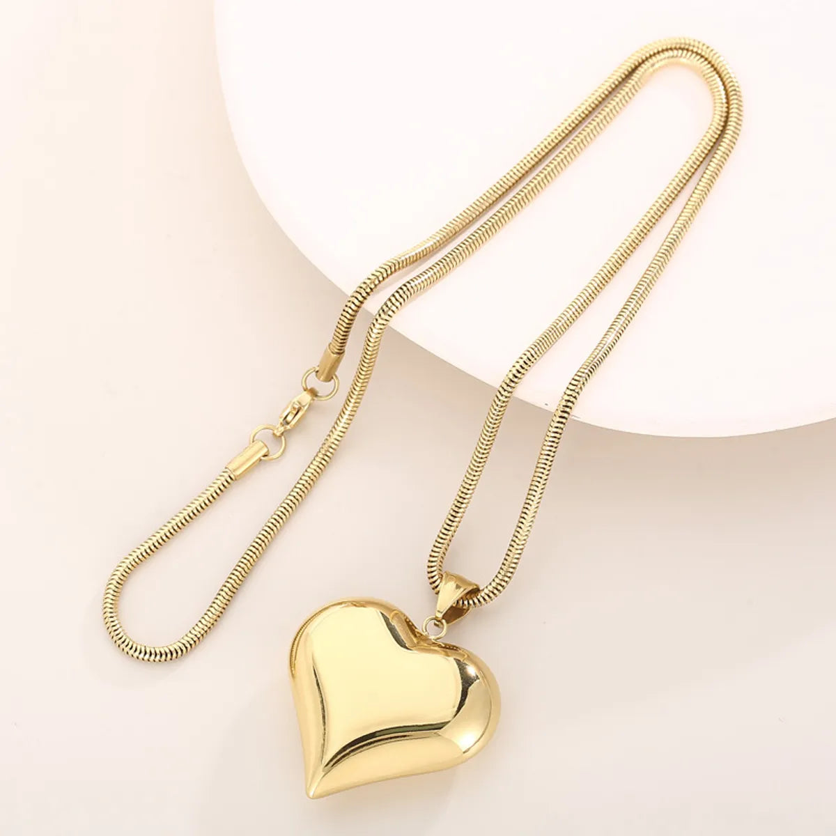 Wholesale Jewelry Korean Style Heart Shape Titanium Steel 18K Gold Plated Plating Pendant Necklace