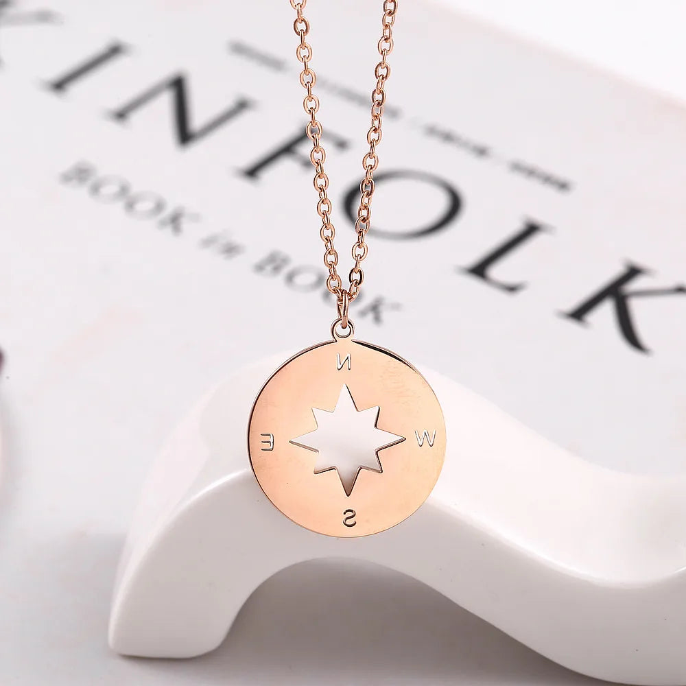 304 Stainless Steel 18K Gold Plated Modern Style Classic Style Plating Compass Pendant Necklace