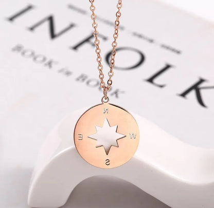 304 Stainless Steel 18K Gold Plated Modern Style Classic Style Plating Compass Pendant Necklace