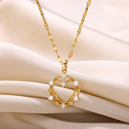 Wholesale Modern Style Simple Style Heart Shape Copper Inlay 18K Gold Plated Zircon Pendant Necklace