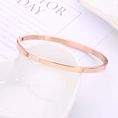 Wholesale Modern Style Solid Color Stainless Steel 18k Gold Plated Bangle