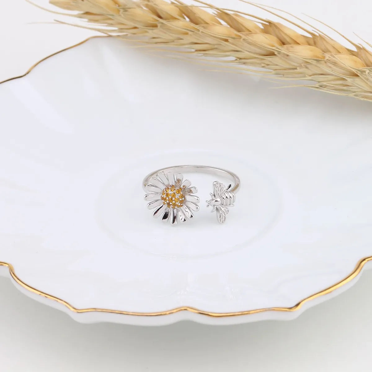 Wholesale Pastoral Artistic Sunflower Bee Sterling Silver White Gold Plated Gold Plated Zircon Open Ring